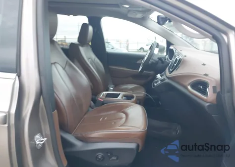 2018 Chrysler Pacifica Limited from USA, damaged, VIN 2C4RC1GG7JR320978